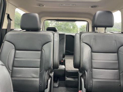 Used 2021 GMC Acadia Denali w/ Denali Ultimate Package AWD/4WD image 34