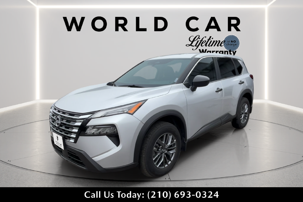 Used 2025 Nissan Rogue S AWD/4WD image 7