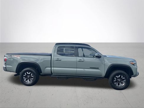 Used 2022 Toyota Tacoma TRD Off-Road w/ Black Out Package (TMS) AWD/4WD image 6