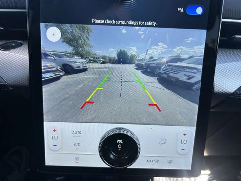 Used 2022 Ford Mustang Mach-E Select image 18