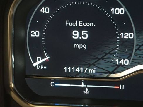 Used 2024 GMC Sierra 1500 AT4 w/ Technology Package AWD/4WD image 4