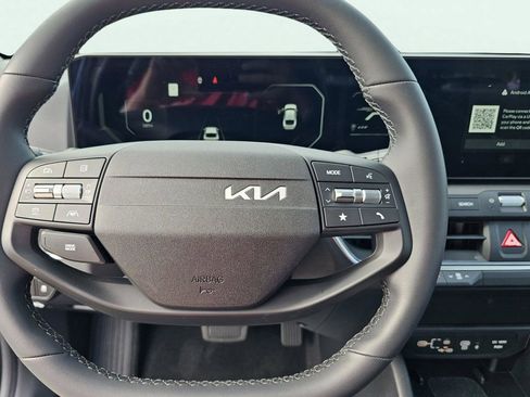 New 2025 Kia K4 EX image 19