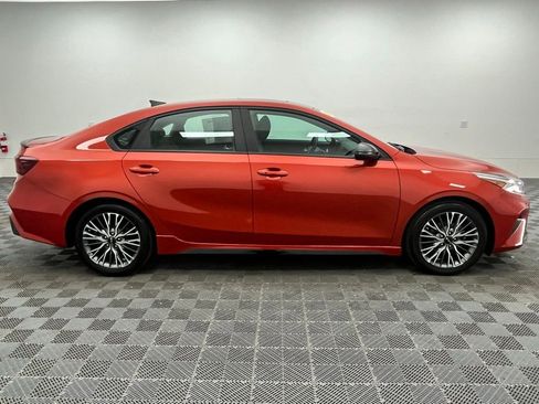 Used 2023 Kia Forte GT-Line w/ GT-Line Premium Package FWD image 8