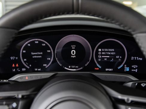 Certified 2025 Porsche Taycan AWD/4WD image 28