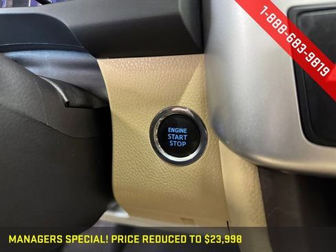 Used 2019 Toyota Highlander SE image 21