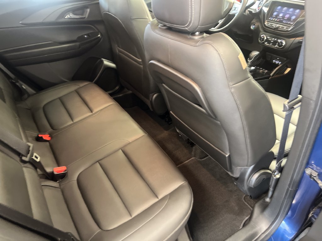 Used 2023 Chevrolet TrailBlazer ACTIV w/ Sun and Liftgate Package AWD/4WD image 48