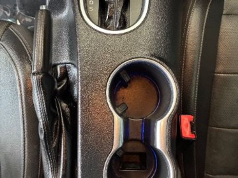 Used 2019 Ford Mustang Premium RWD image 23