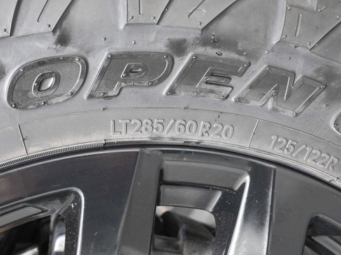 Used 2021 Chevrolet Silverado 1500 LT Trail Boss w/ Bed Protection Package image 31