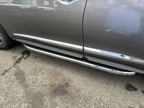 Used 2019 INFINITI QX60 Luxe w/ Essential Package image 7