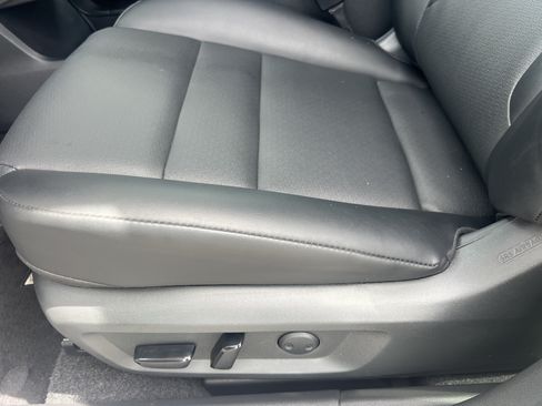 Certified 2022 Nissan Rogue SV w/ SV Premium Package FWD image 22