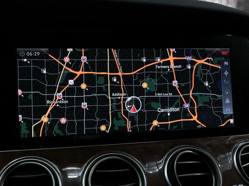 Used 2017 Mercedes-Benz E 300 image 19