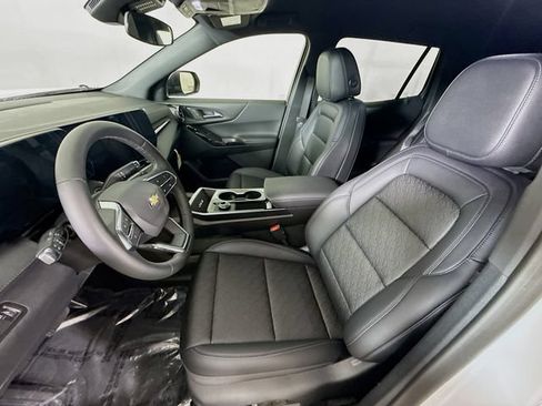 New 2026 Chevrolet Equinox LT w/ Convenience Package II AWD/4WD image 22