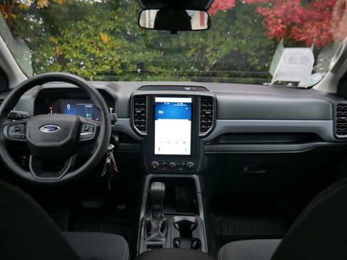 New 2025 Ford Ranger XL image 9
