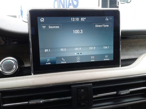 Used 2020 Lincoln Corsair Reserve image 21