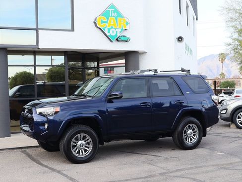 Used 2017 Toyota 4Runner SR5 image 7