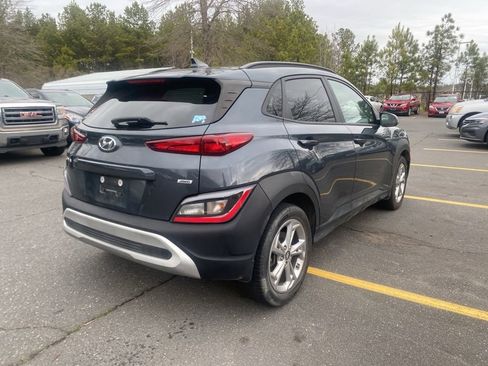 Used 2022 Hyundai Kona SEL w/ Convenience Package image 3