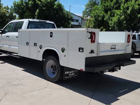 New 2025 Ford F550 4x4 Crew Cab Super Duty image 6