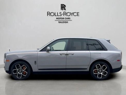 Used 2024 Rolls-Royce Cullinan Black Badge AWD/4WD image 3