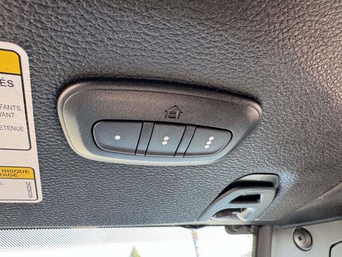 Used 2022 Jeep Wrangler Unlimited Sahara AWD/4WD image 37