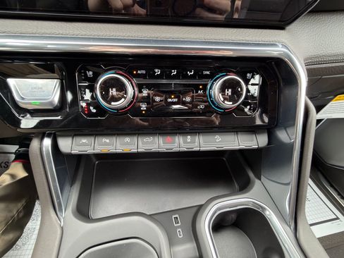 New 2026 GMC Sierra 1500 Denali w/ LPO, Black Badging Package image 12