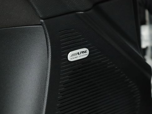 Used 2021 Dodge Challenger R/T Scat Pack image 6