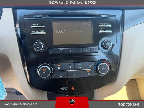 Used 2014 Nissan Rogue S AWD/4WD image 18