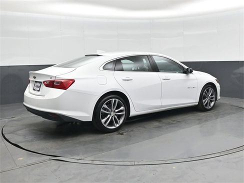 Used 2023 Chevrolet Malibu LT image 4
