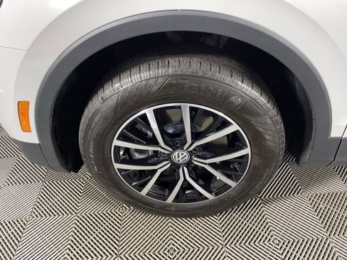 Used 2021 Volkswagen Tiguan SEL image 13