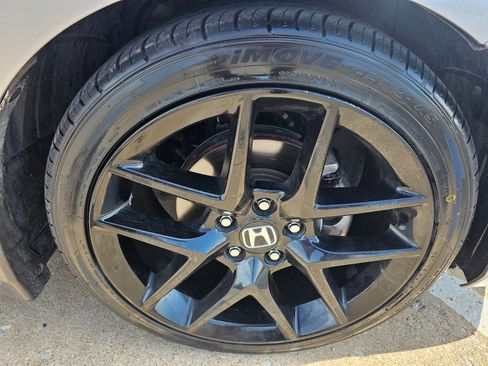 Used 2022 Honda Civic Sport image 3