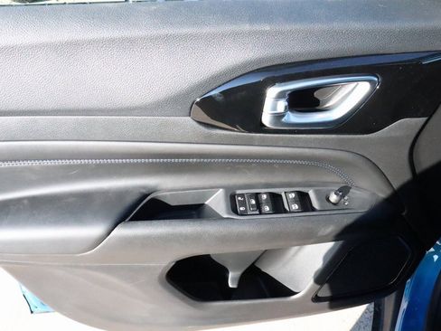 New 2026 Jeep Compass Latitude image 16