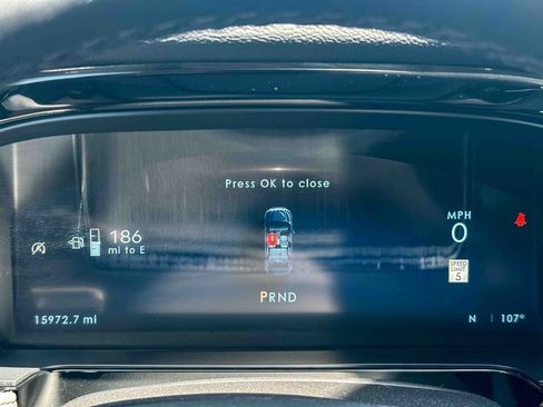 Used 2025 Lincoln Corsair Reserve FWD image 26