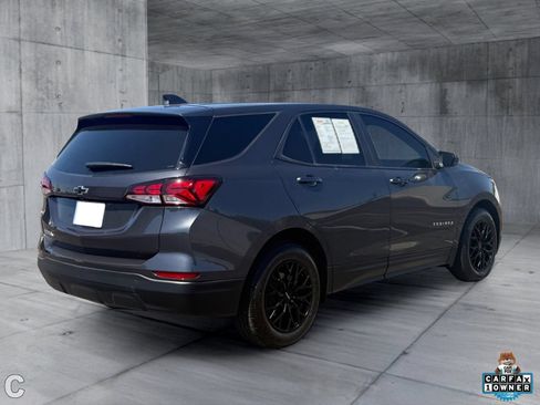 Used 2022 Chevrolet Equinox LS w/ LS Convenience Package FWD image 5