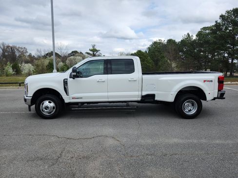 Used 2024 Ford F350 Lariat w/ Lariat Ultimate Package image 2