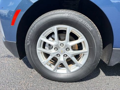 Used 2024 Chevrolet Equinox LT AWD/4WD image 11