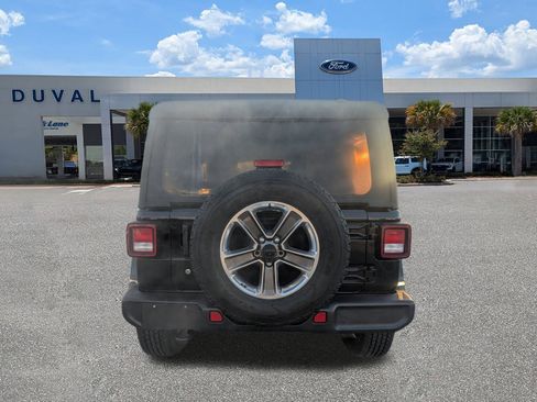 Used 2020 Jeep Wrangler Unlimited Sahara image 5