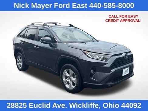 Used 2019 Toyota RAV4 XLE w/ Convenience Package AWD/4WD image 1
