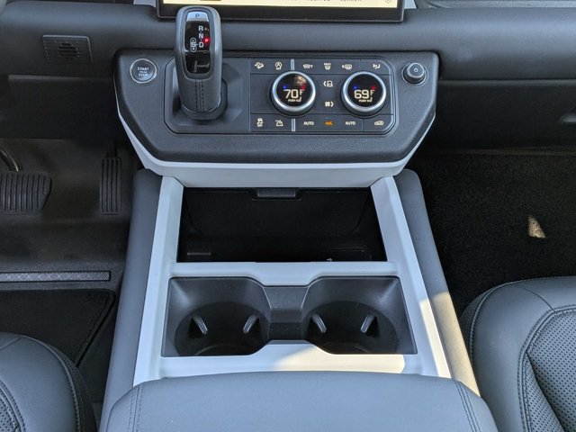 Used 2025 Land Rover Defender 110 S AWD/4WD image 19