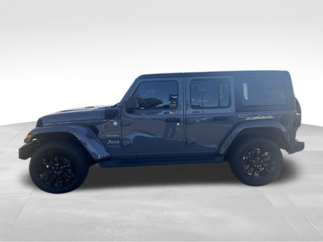 Used 2022 Jeep Wrangler Unlimited Sahara AWD/4WD image 9