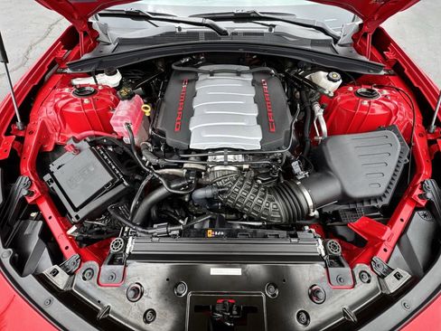 Used 2021 Chevrolet Camaro SS image 25