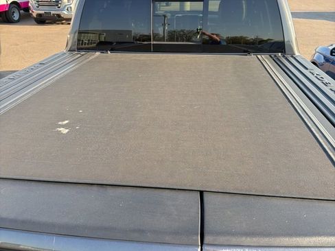 Used 2021 RAM 1500 Laramie image 9