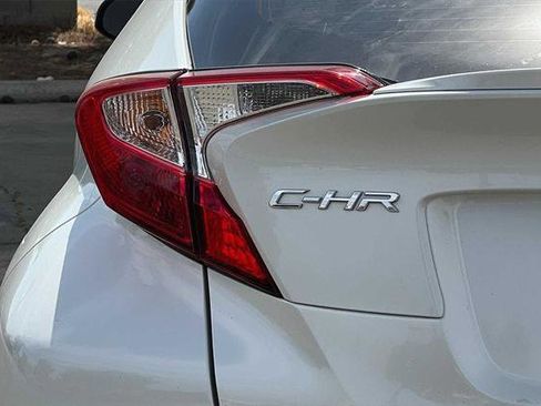 Certified 2021 Toyota C-HR XLE image 28