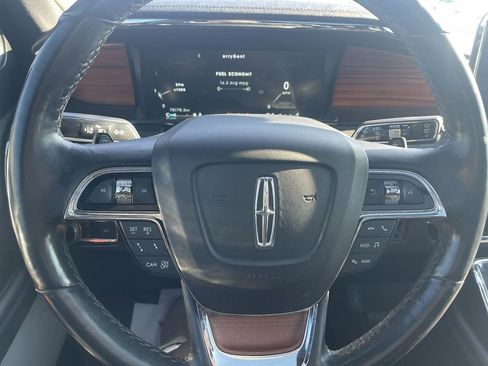 Used 2019 Lincoln Navigator L Reserve image 18