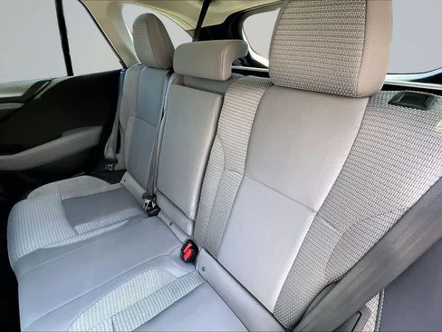 Used 2025 Subaru Outback Premium AWD/4WD image 13