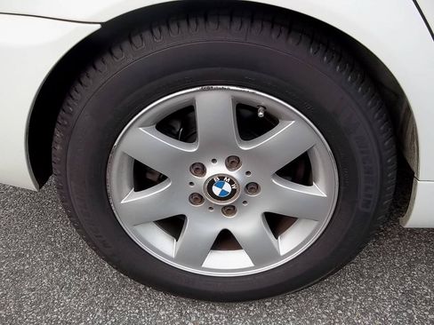 Used 2005 BMW 325xi Sedan AWD/4WD image 27