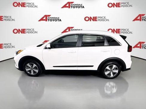 Used 2022 Kia Niro LX FWD image 4