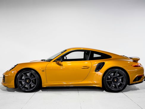 Used 2018 Porsche 911 Turbo S image 8