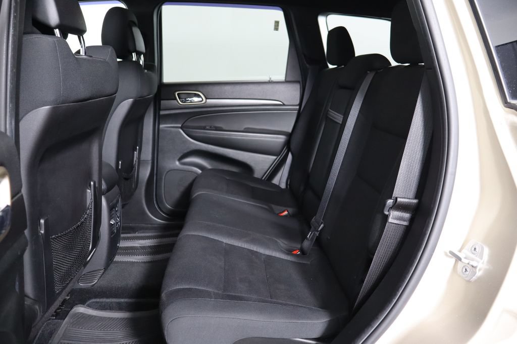 Used 2014 Jeep Grand Cherokee Laredo w/ Quick Order Package 23E AWD/4WD image 16