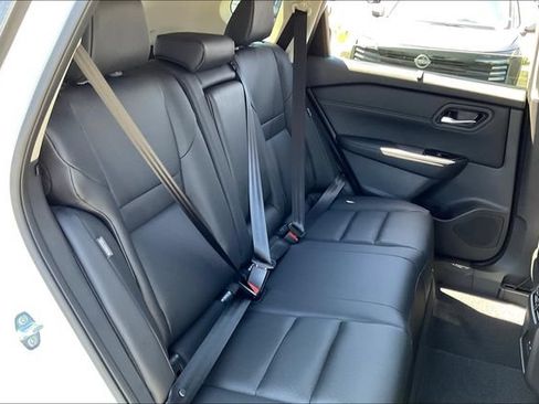 New 2026 Nissan Rogue SV w/ SV Premium Package FWD image 14