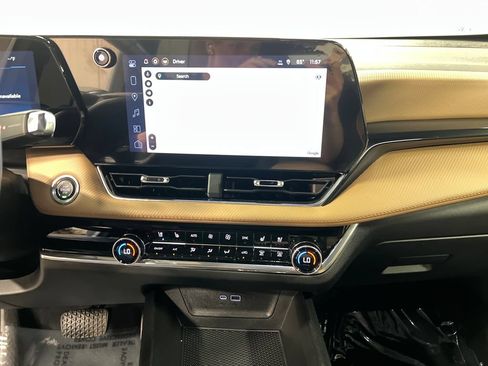 Certified 2026 Chevrolet Equinox ACTIV w/ Convenience Package III FWD image 23