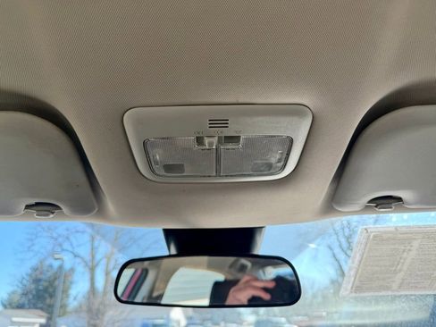 Used 2017 Toyota Corolla SE w/ Carpet Mat Package (TMS) image 40